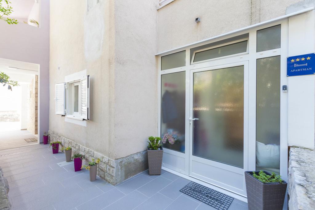 Apartmani Marina Makarská Exteriér fotografie